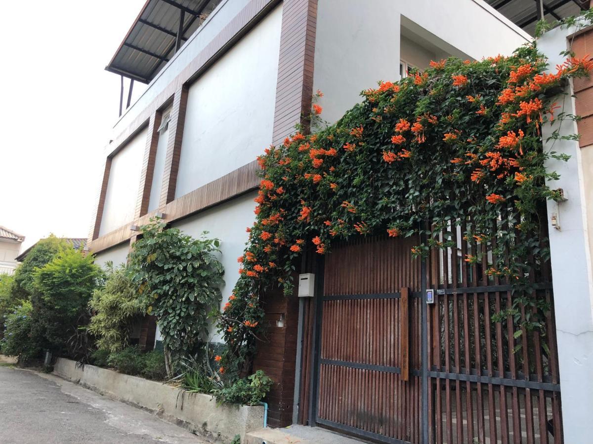 Celosia Chiang Mai Hotel Exterior photo