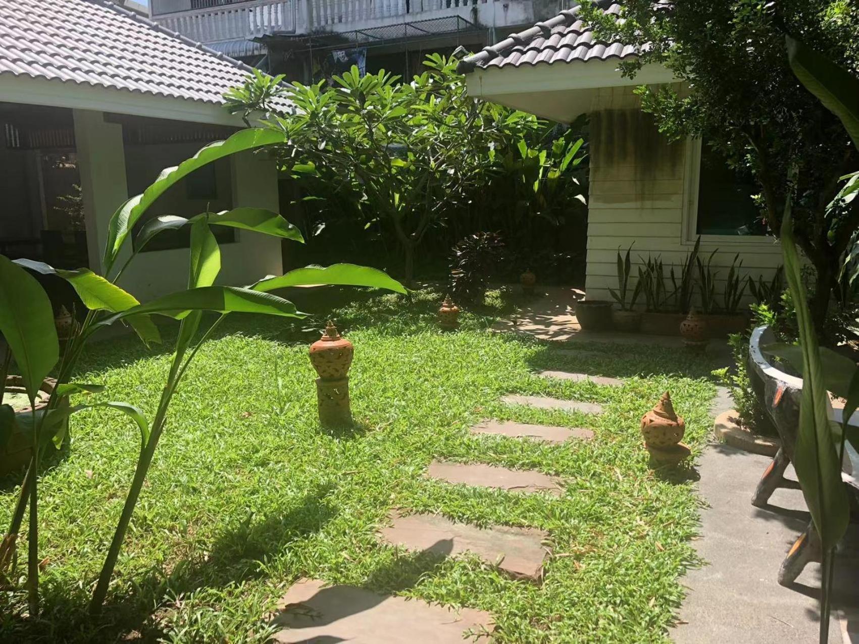 Celosia Chiang Mai Hotel Exterior photo