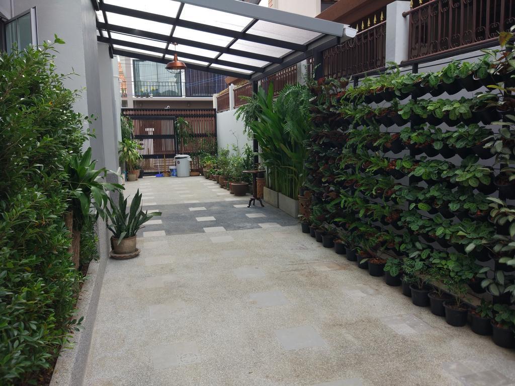 Celosia Chiang Mai Hotel Exterior photo